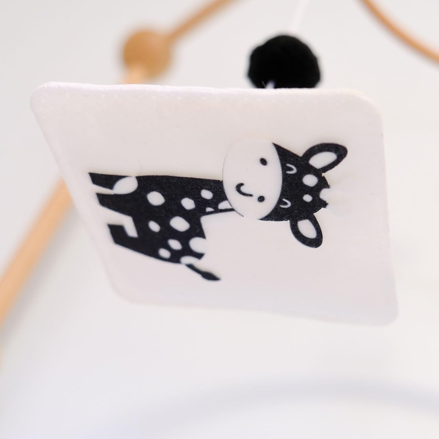 Vlokup Montessori Black White Crib Mobile with Safari Animals
