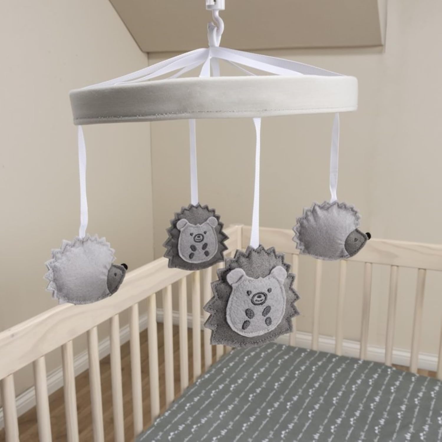 Sammy Lou Hedgehog Crib Mobile with Music
