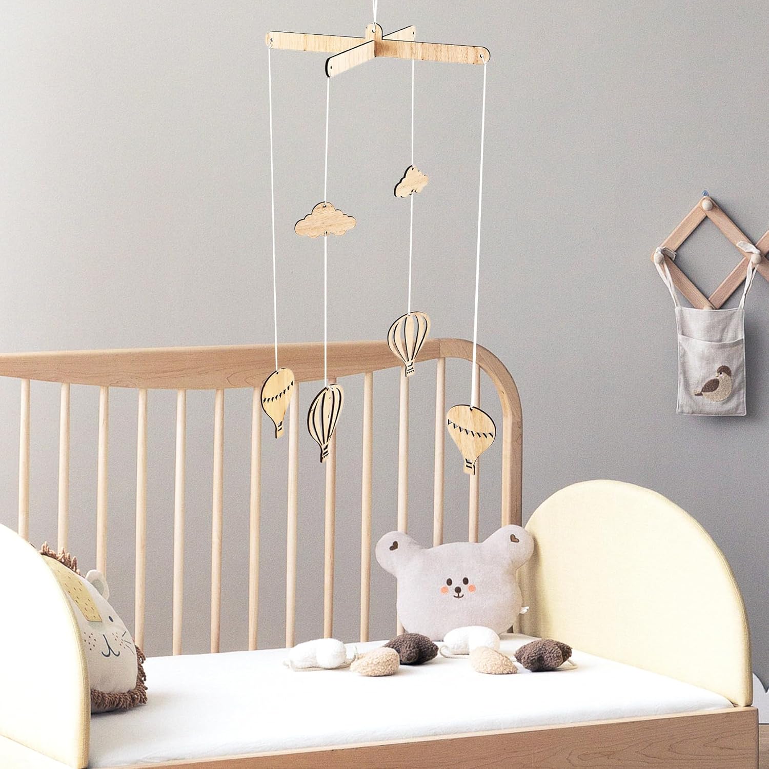 SANDOO Wooden Hot Air Balloon Crib Mobile